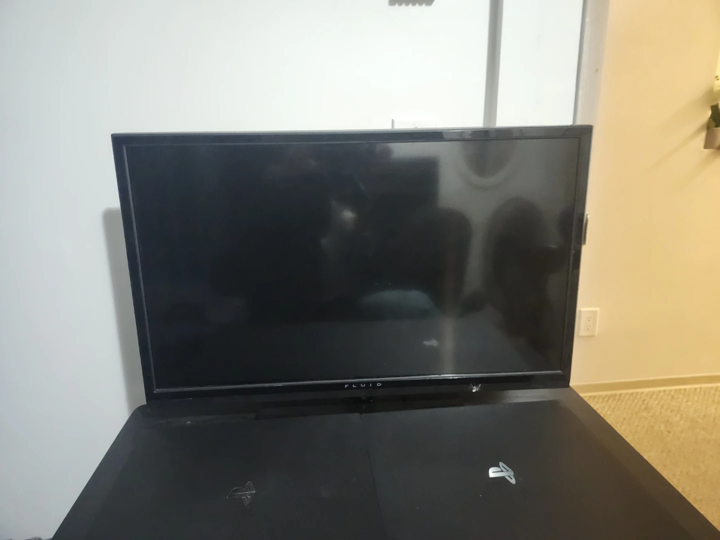Fluid TV with 2 PlayStation 4 Pro Consoles & Controller - photo 3
