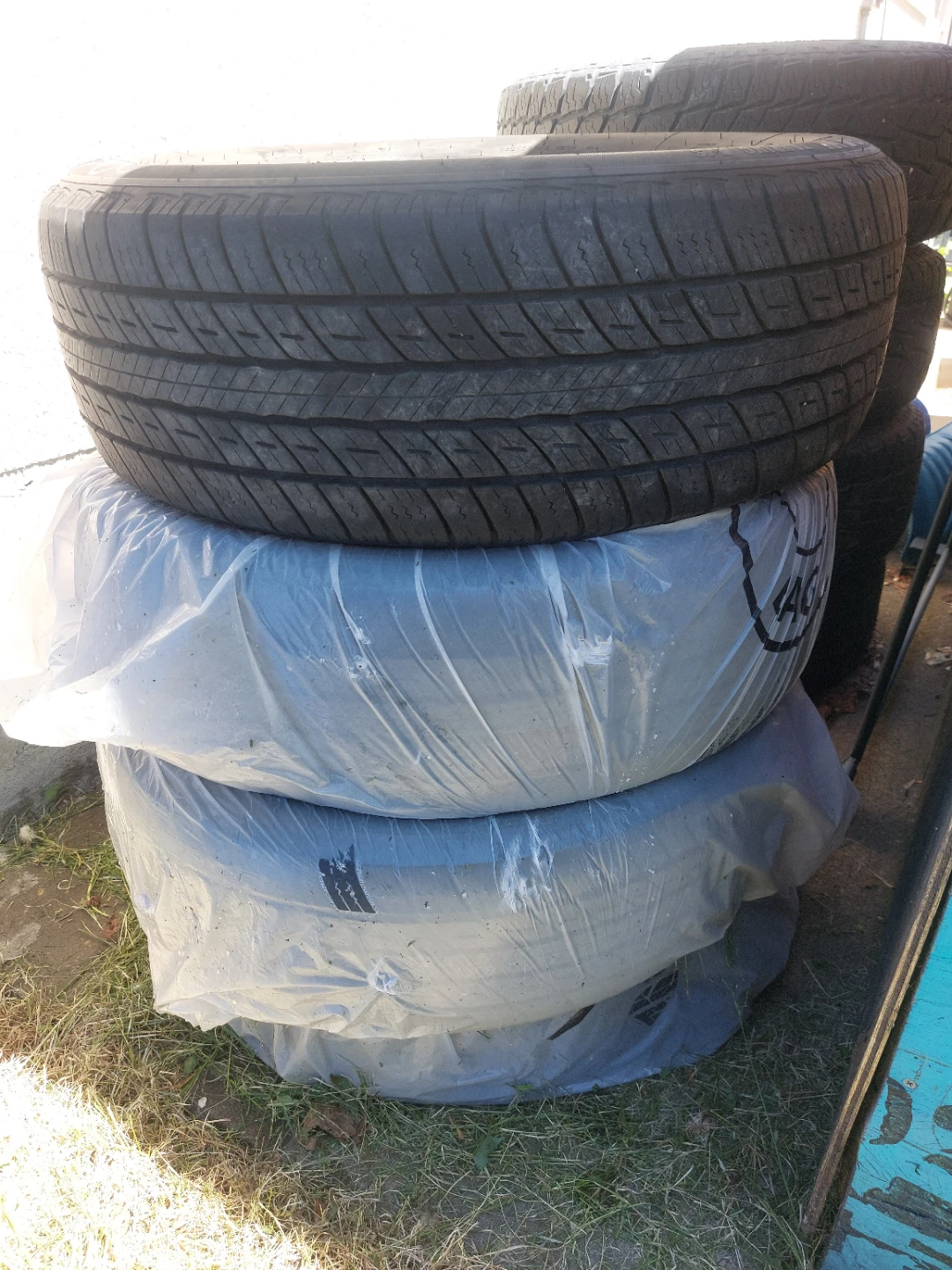 235/60 R18 Uniroyal Touring A/T Tires for Sale