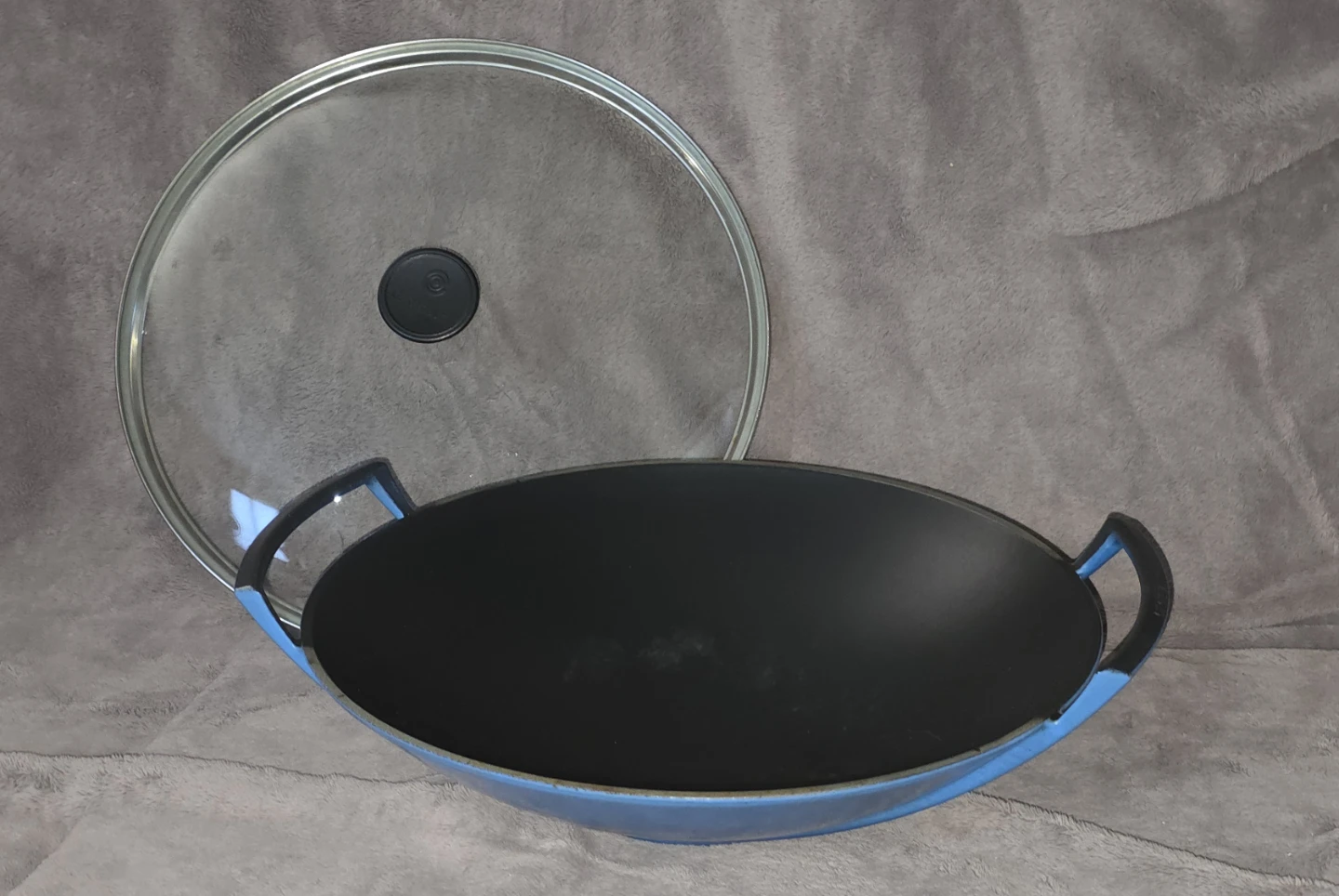 Blue le Creuset Cast Iron Wok with Glass Lid