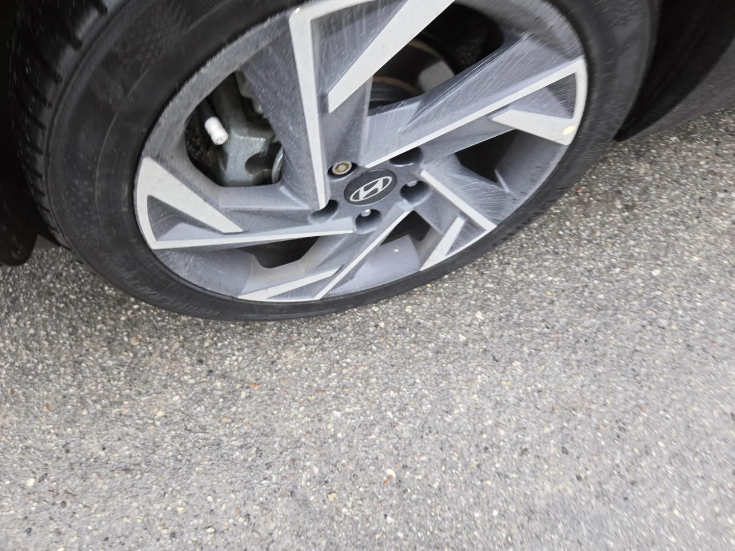 Kumho WinterCraft WP72 Tire Set - photo 2