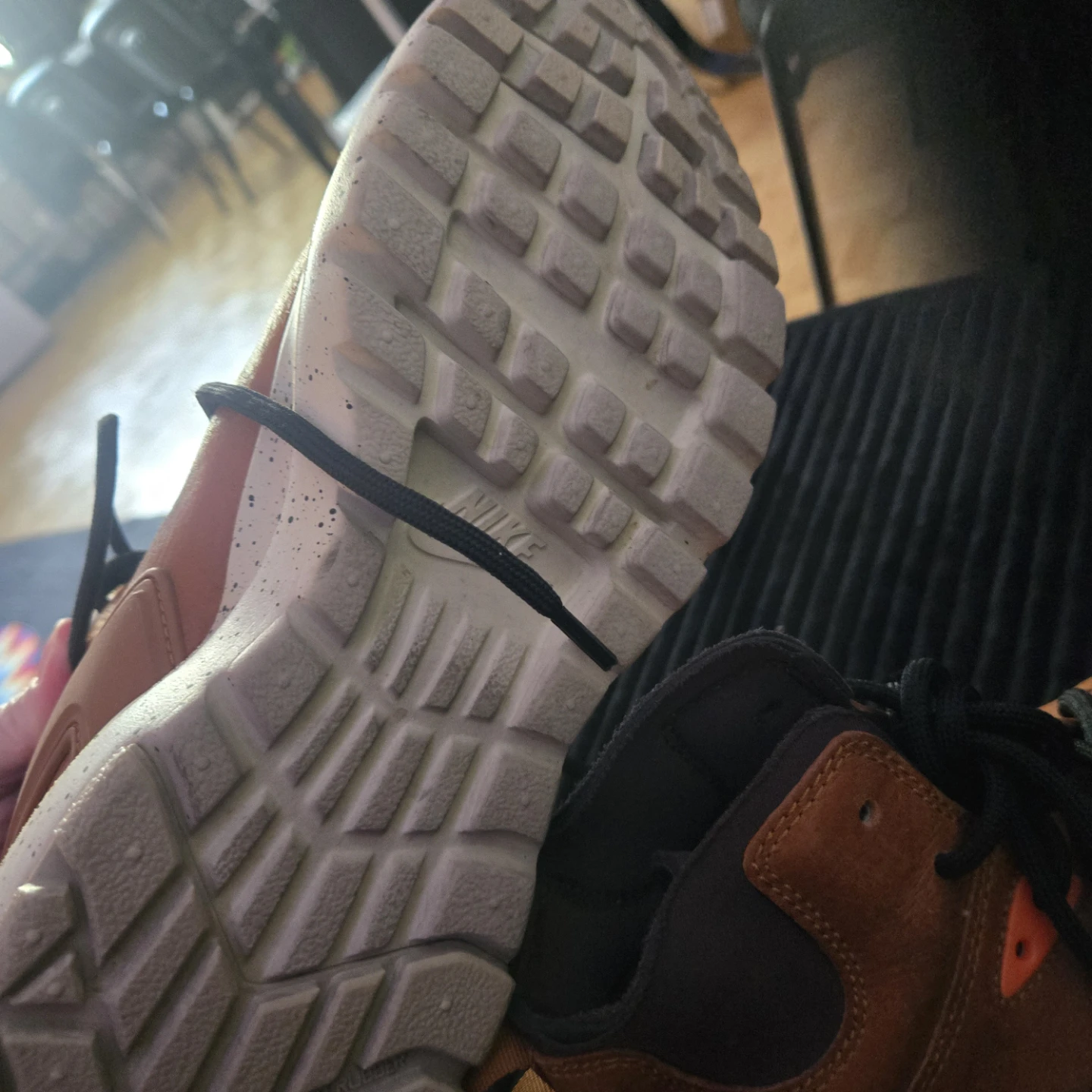 Mens nike shoes - photo 3