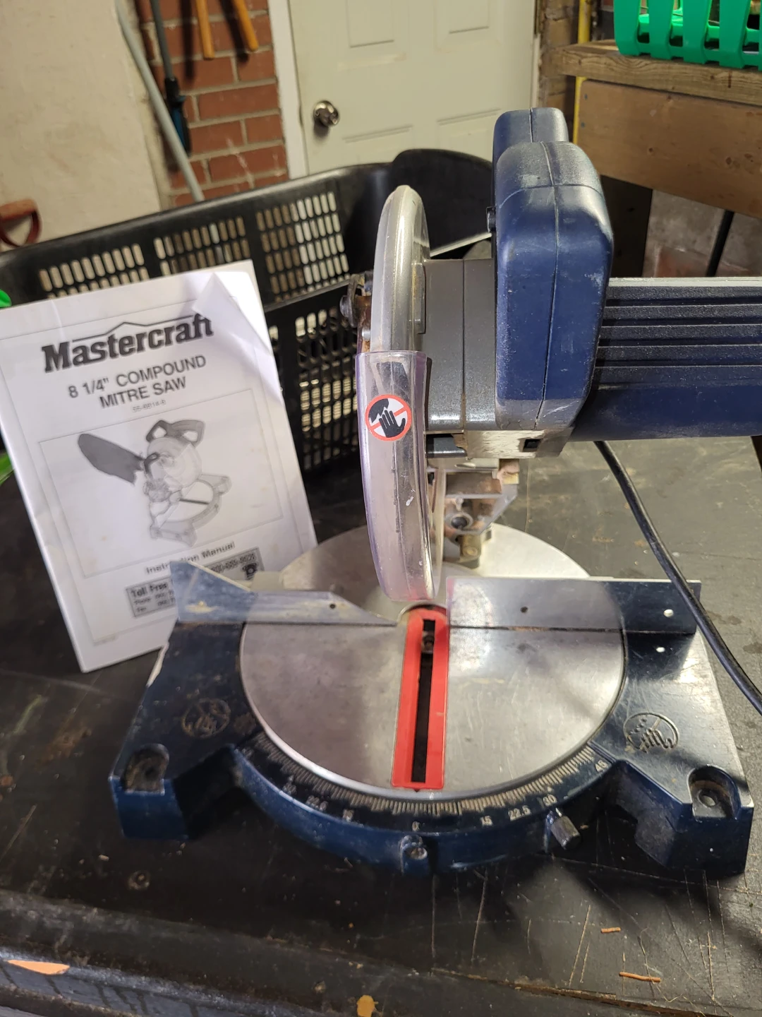 Mastercraft 8 1/4" Compound Mitre Saw