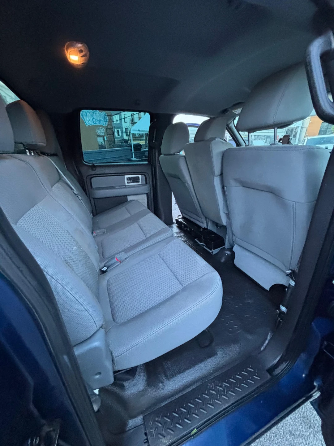 2011 Ford F150 XL CREWCAB - photo 2