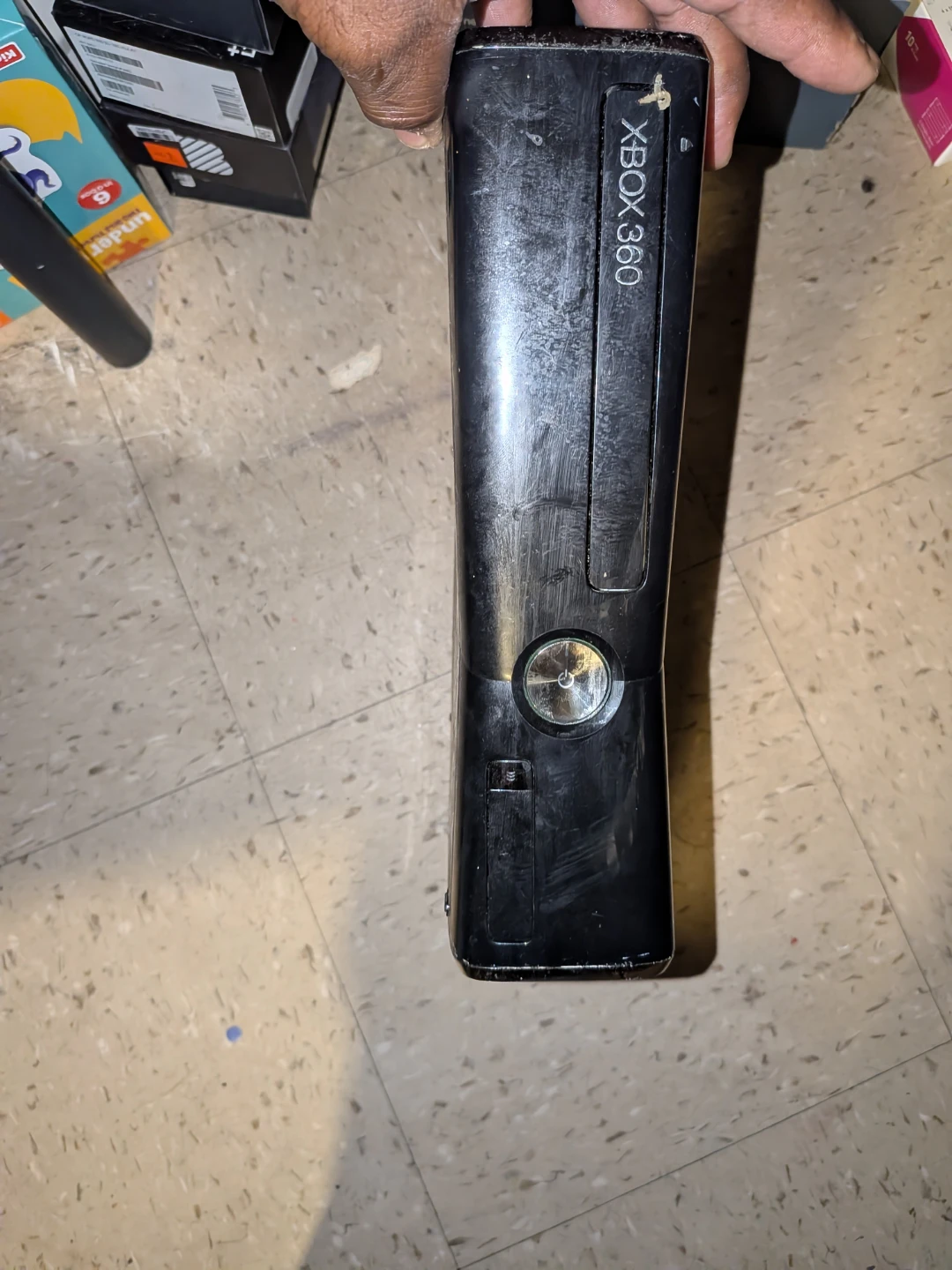 Xbox 360 black console