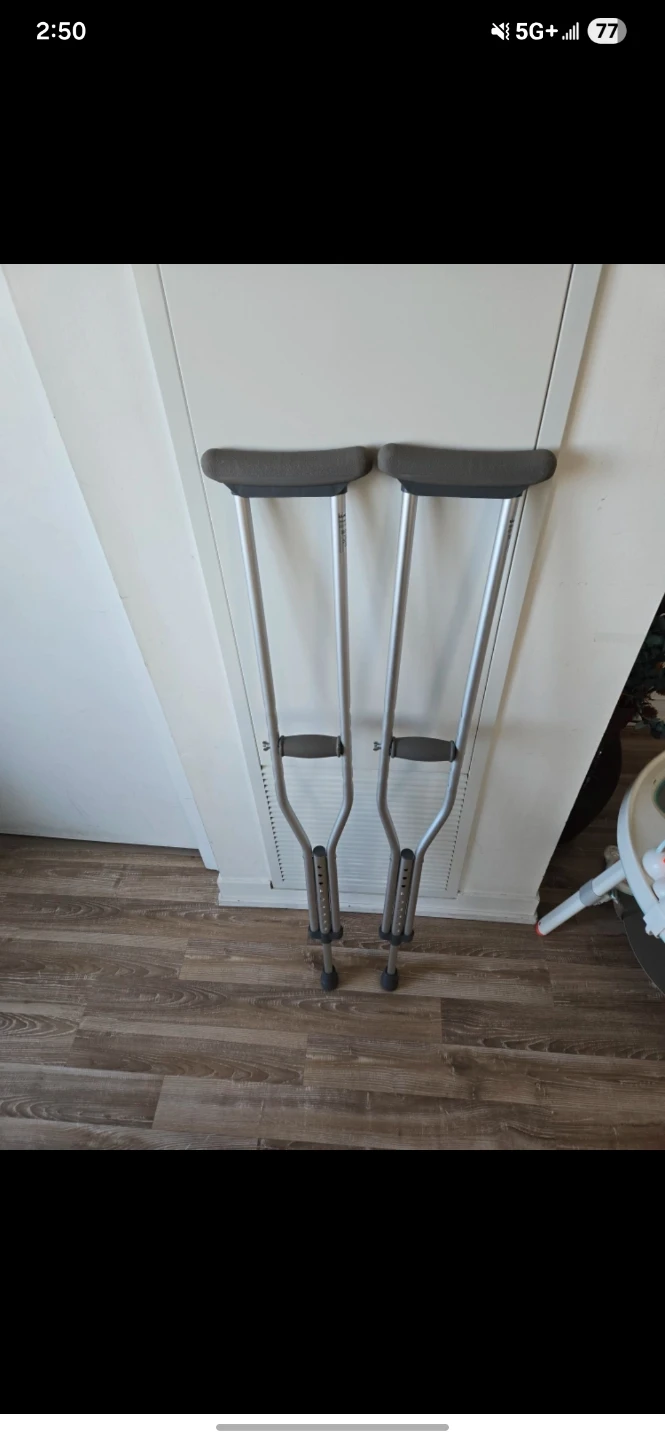 Adjustable Crutches Pair