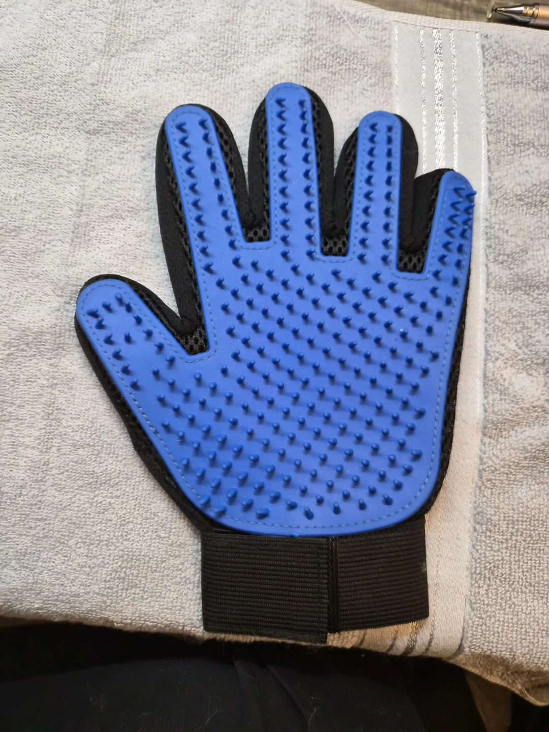 Woof Depot Grooming Glove