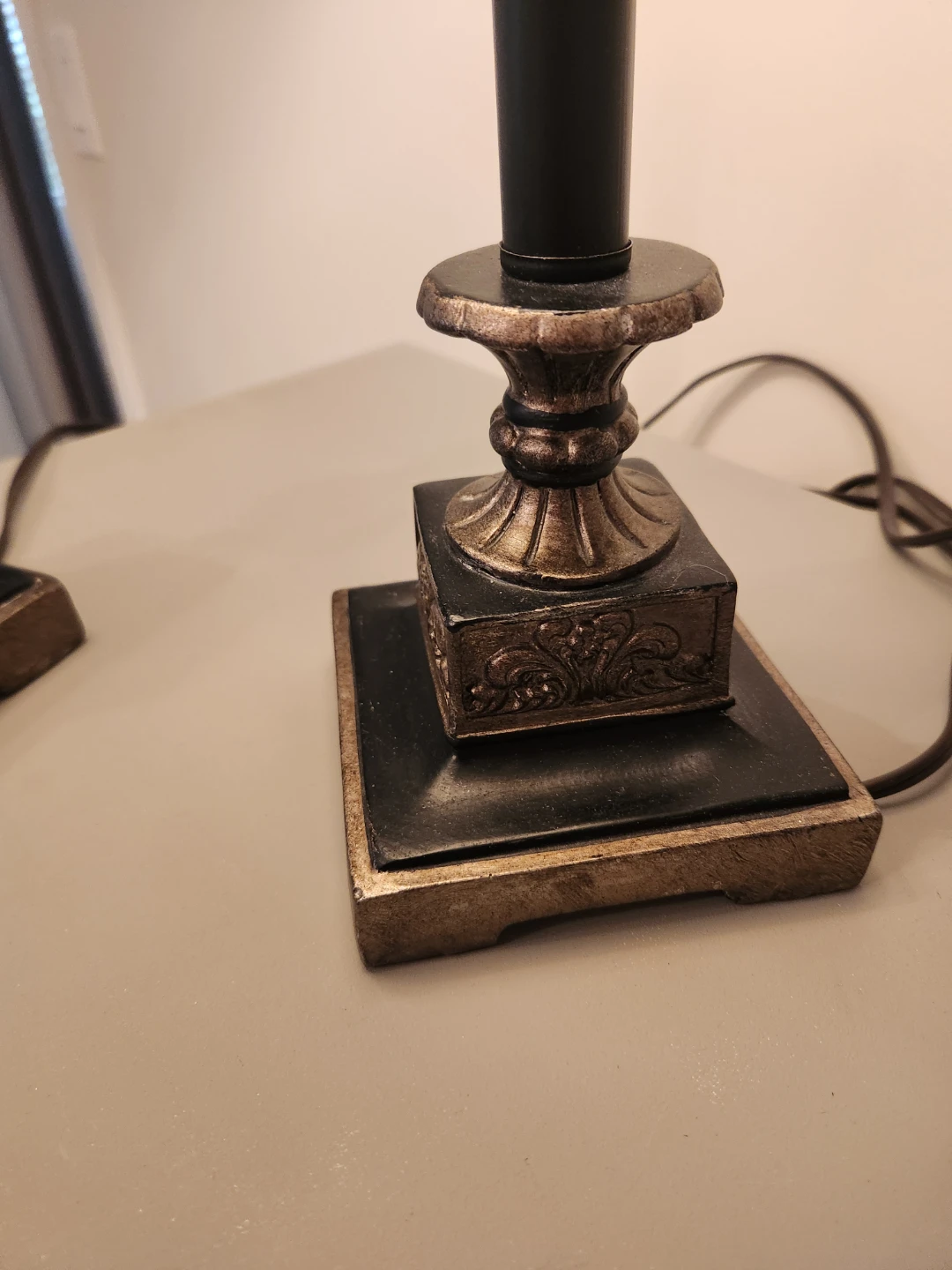 Pair of Vintage Style Table Lamps - photo 3