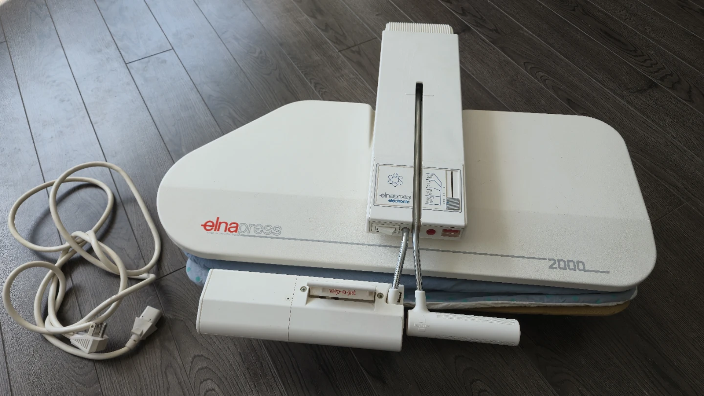 ElnaPress 2000 Electronic Clothes Press