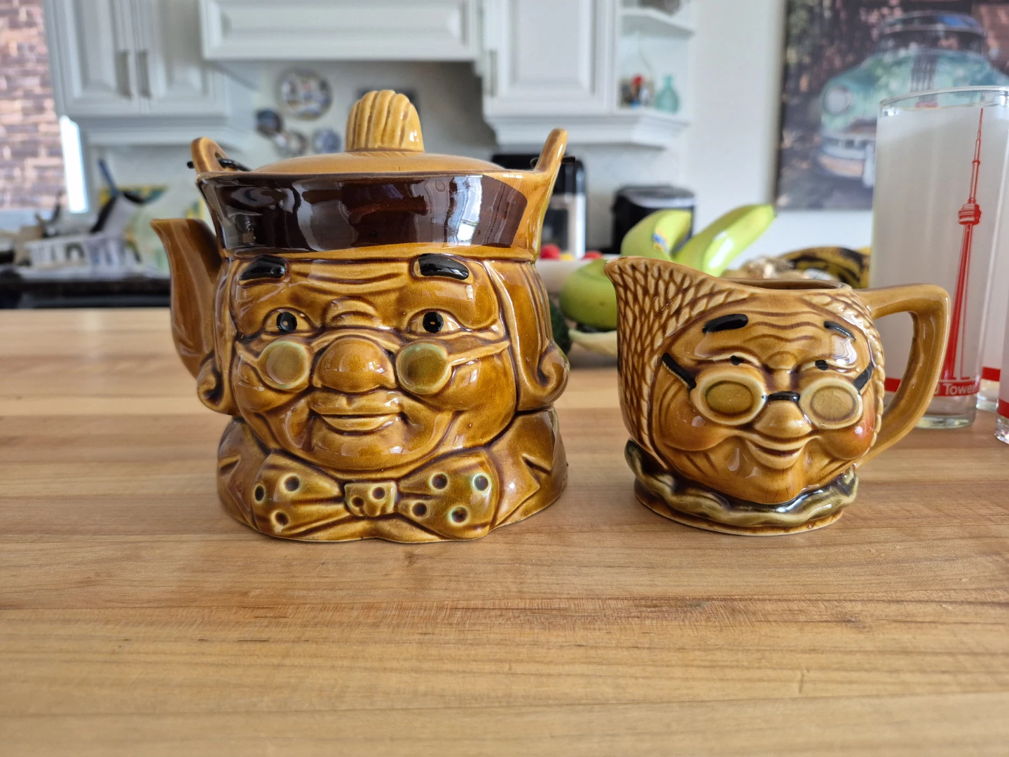 Vintage 1950s  Benjamin Franklin Teapot and Creamer Set
