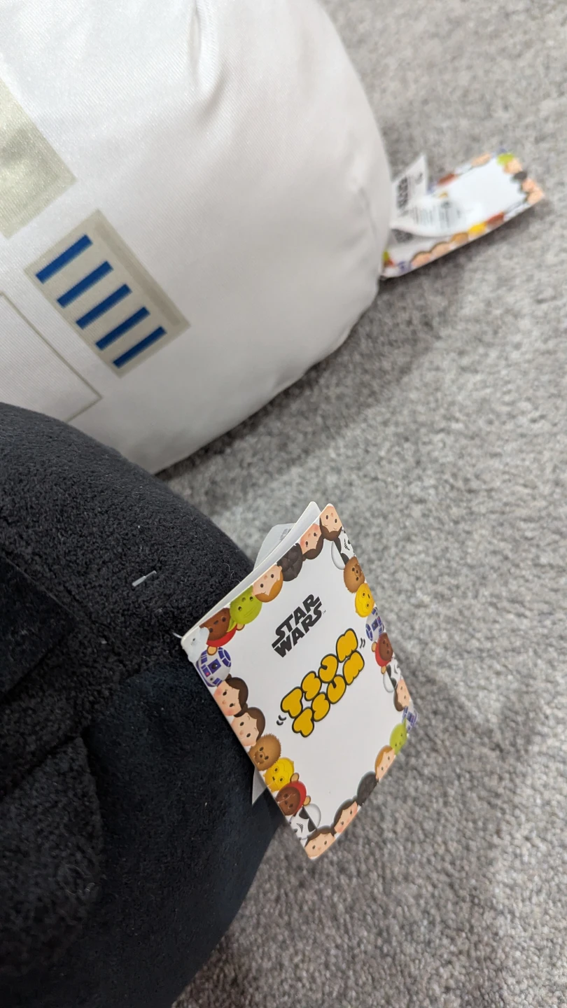R2D2 and Darth Vader tsum tsum net Disney - photo 3