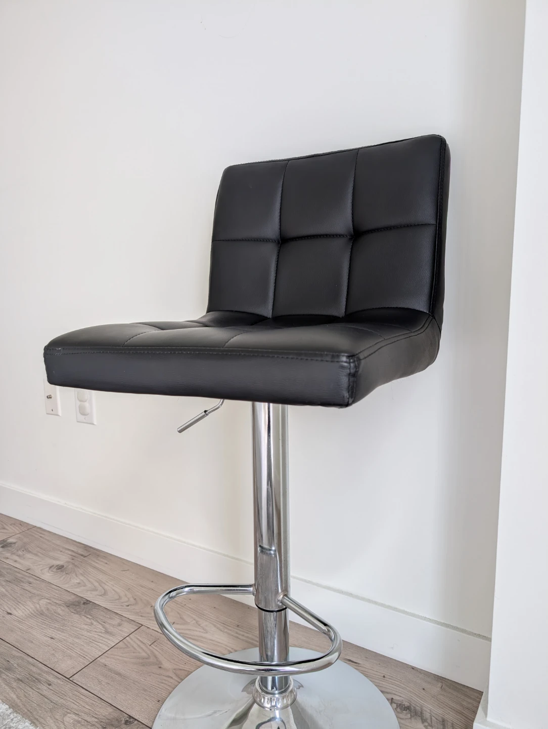 2 Black Leather Adjustable Bar Stools - photo 3
