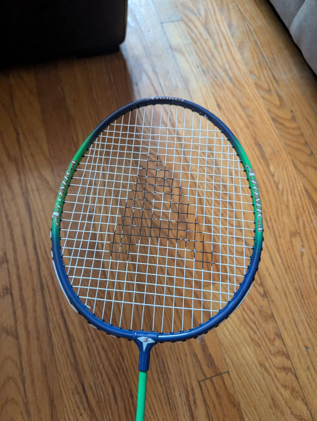 Atomica Badminton Racquet, Shuttlecocks and Glasses - photo 2