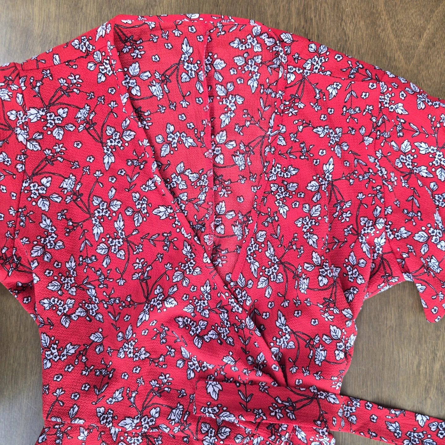Red Floral Wrap Dress - Size L - Adjustable Tie - 34" Length - photo 4