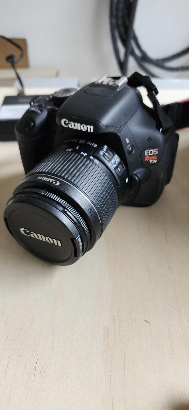 Canon EOS Rebel T3i DSLR Camera with Bag and Tripod - photo 2
