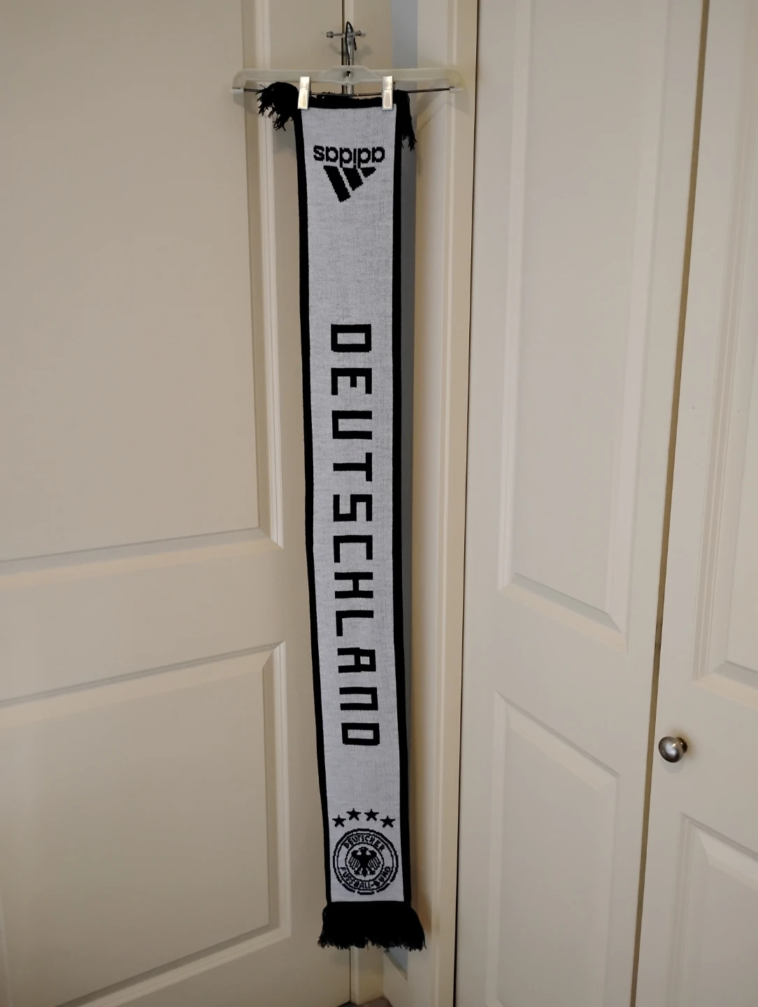 Deutschland Home Scarf Football (Soccer)