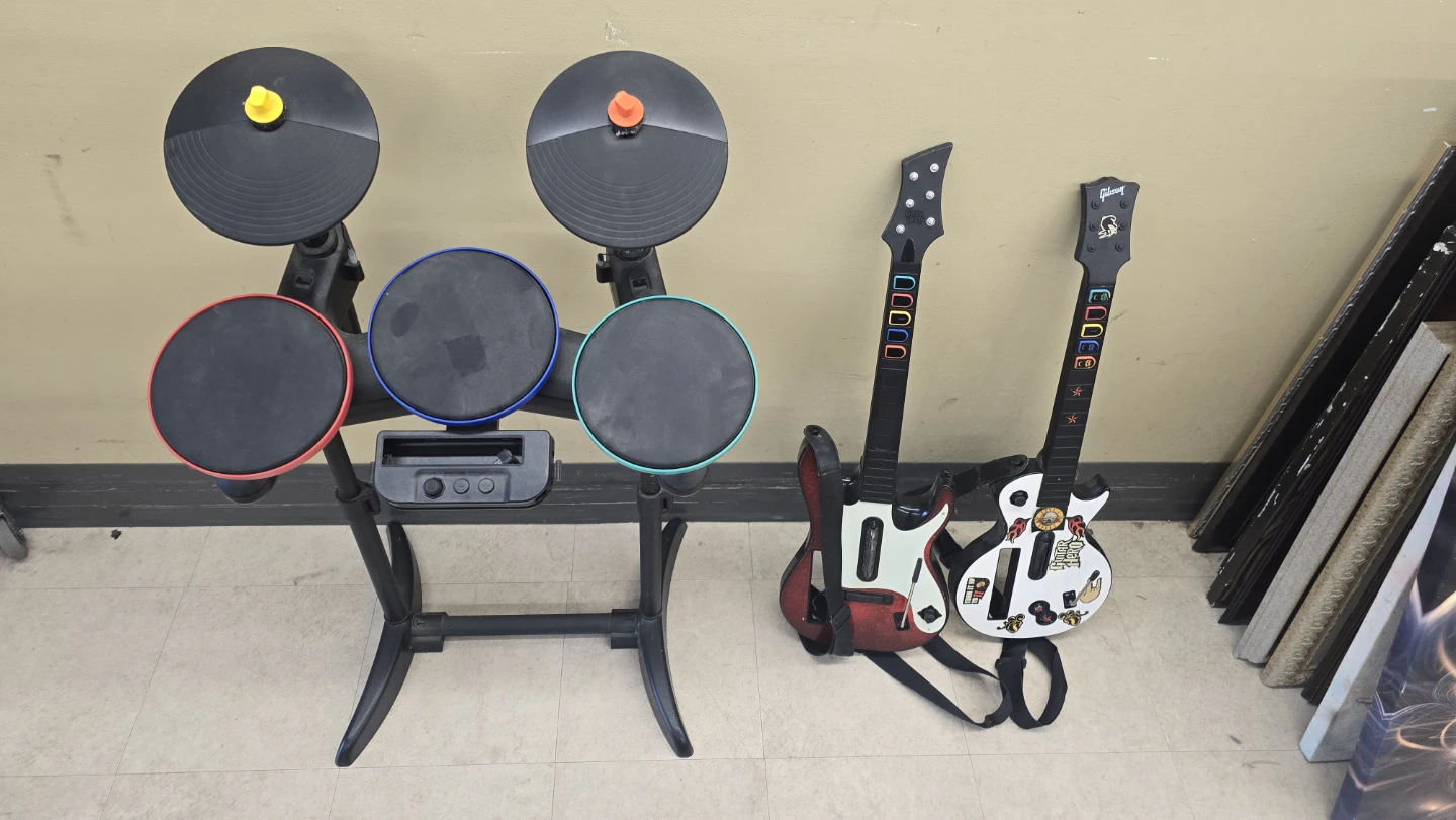 Guitar hero lot