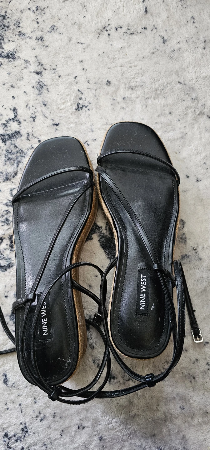 Nine West Black Espadrille Wedge Sandals size 8