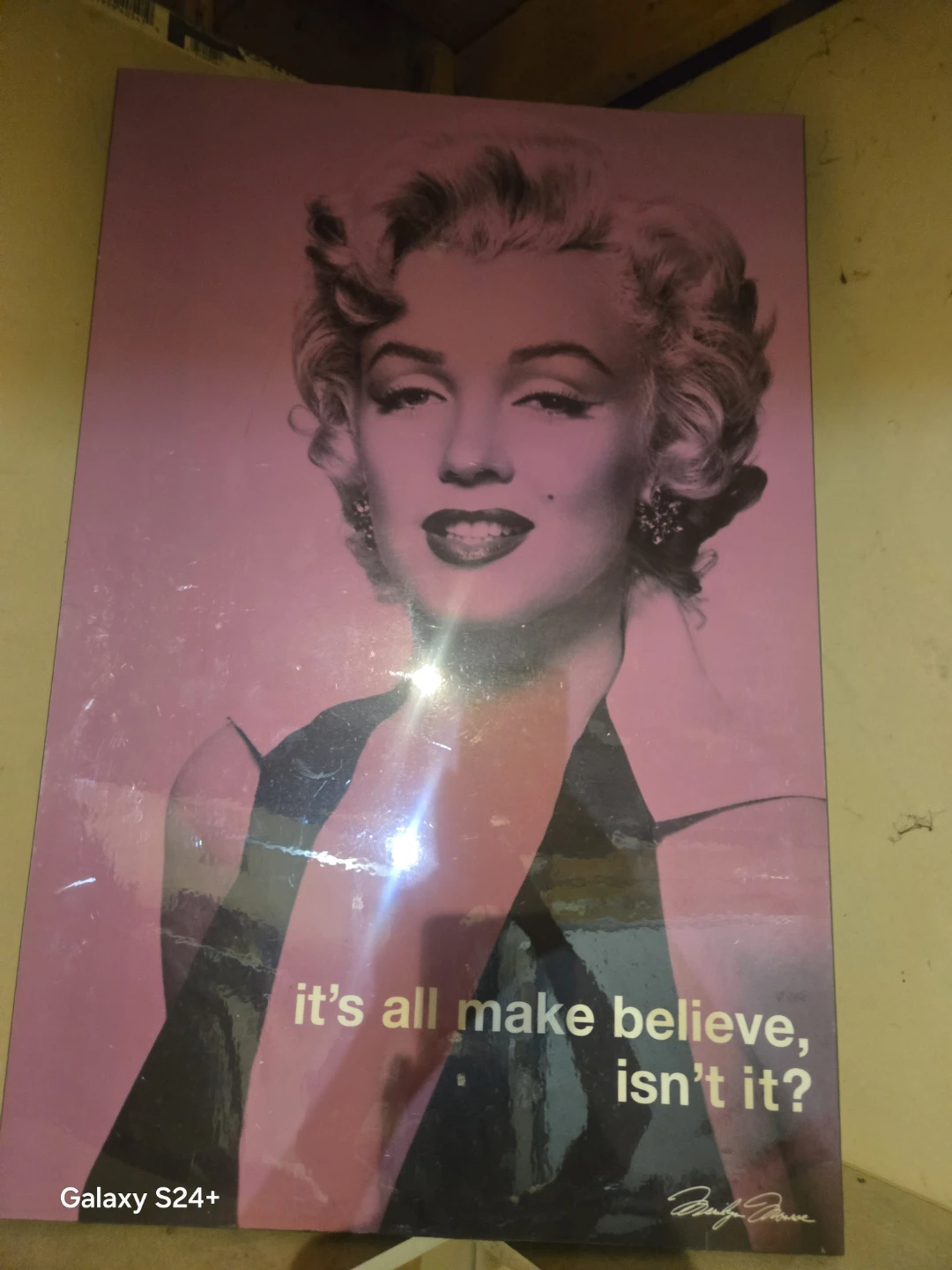 Marilyn Monroe Pink Poster - photo 5