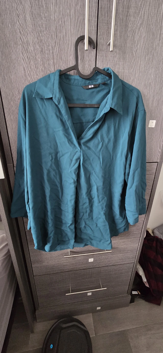 UNIQLO Teal Collared Blouse - Size L