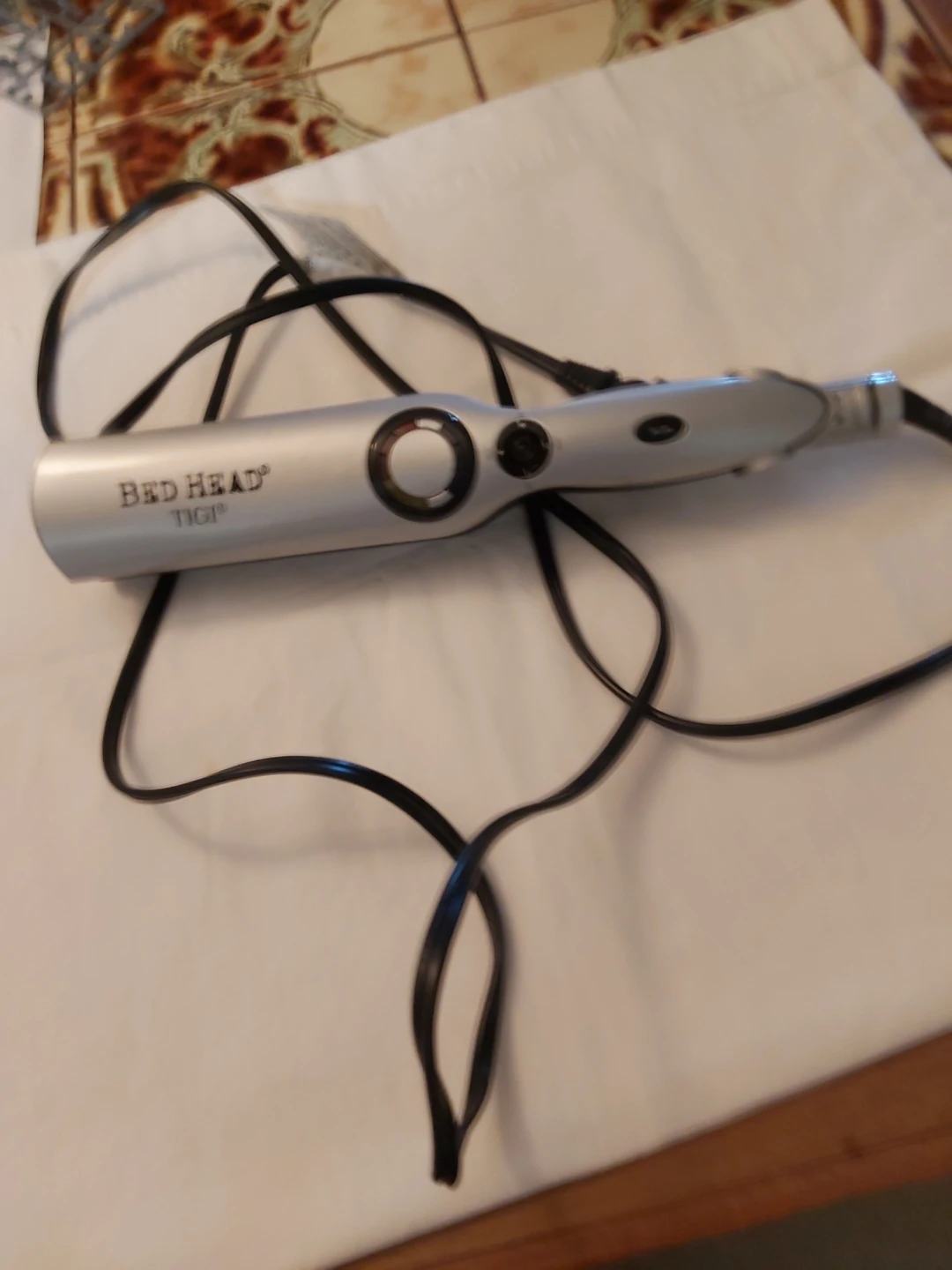 Bed Head TIGI Straightener