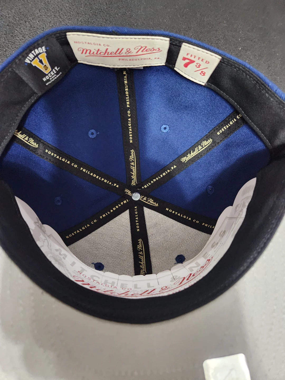 Mitchell & Ness Buffalo Sabres Fitted Cap - photo 3