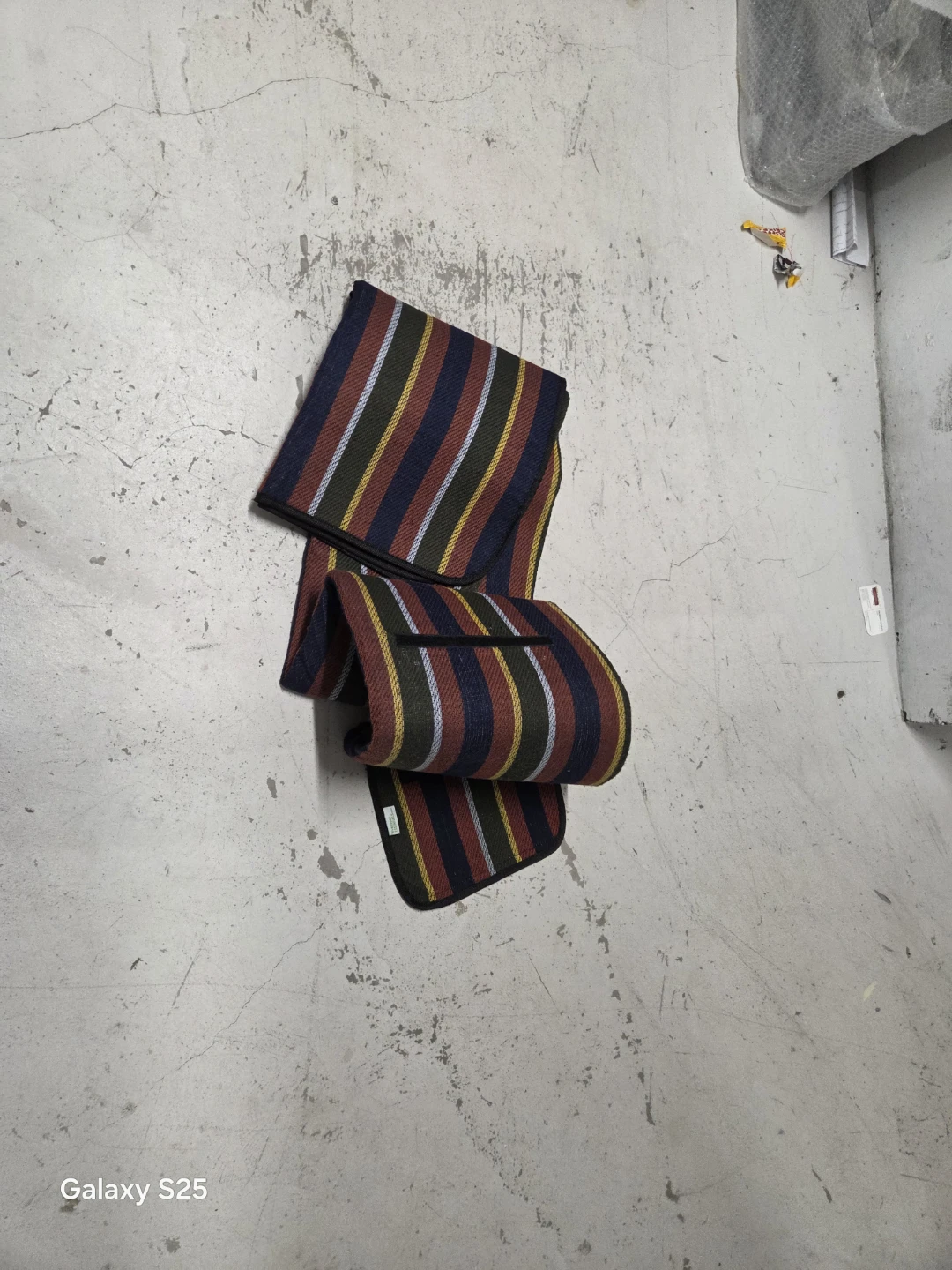 Striped Throw Blanket - photo 4