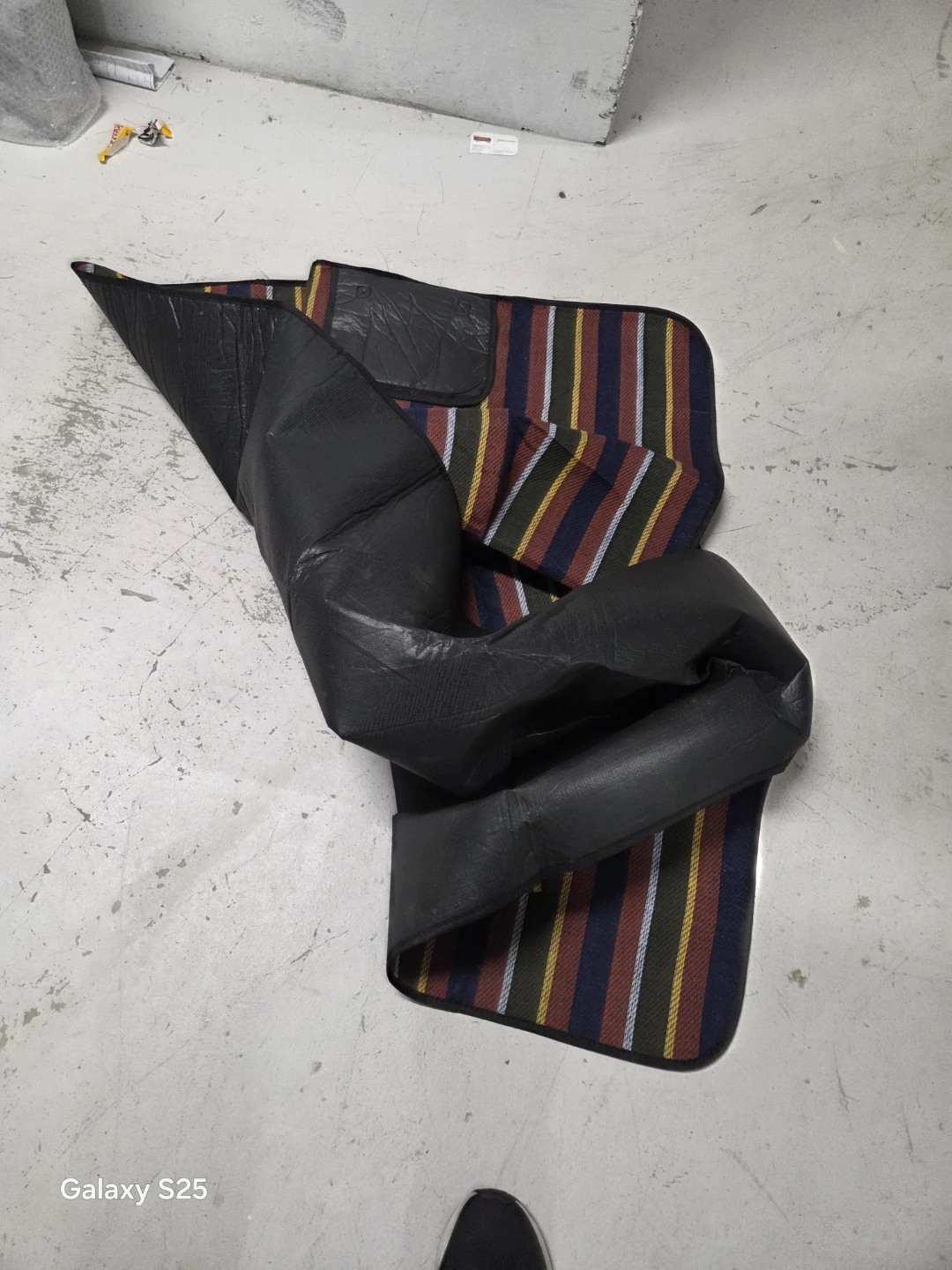 Striped Throw Blanket - photo 5