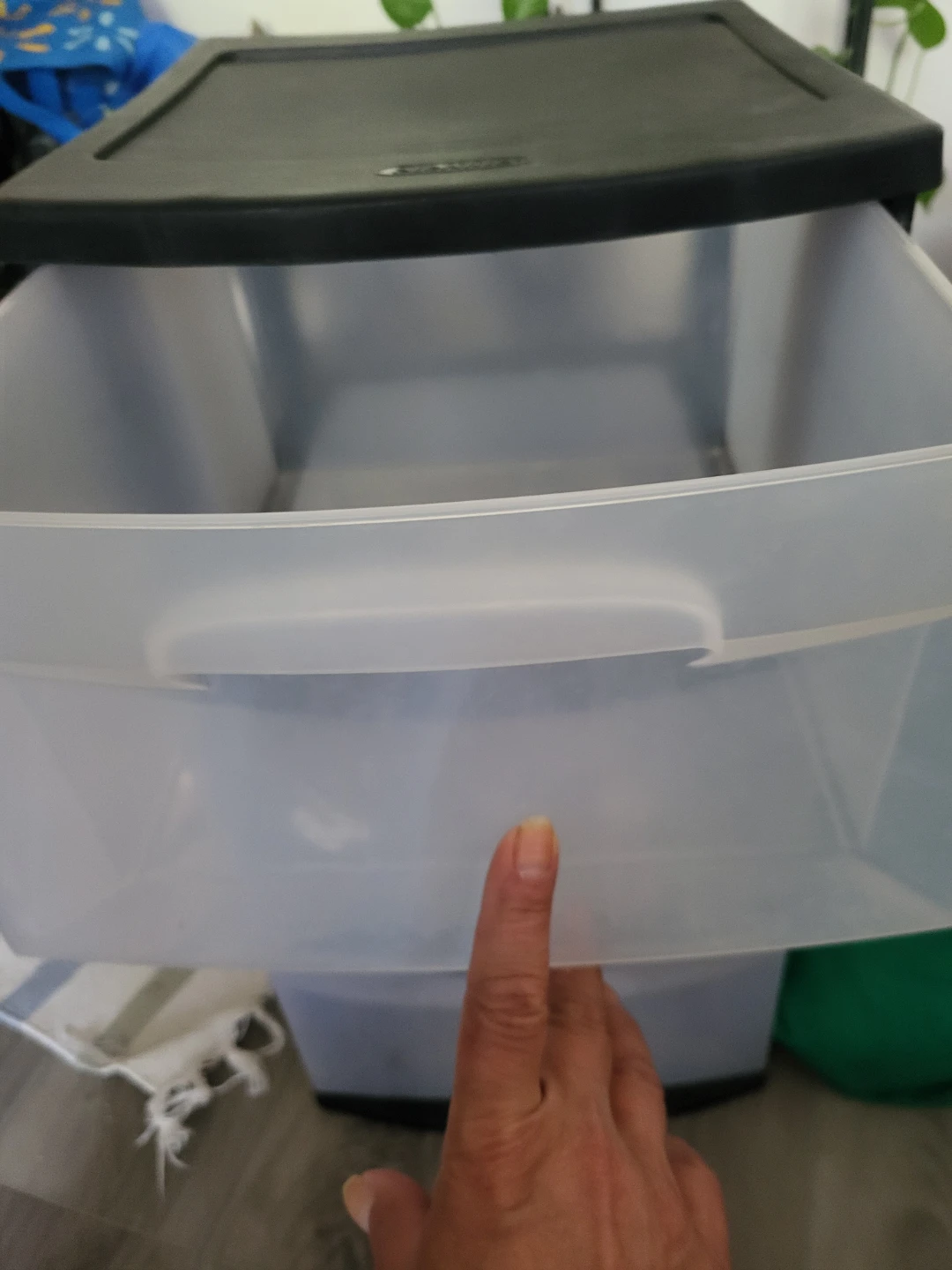 Clear Plastic Drawer Unit - photo 2