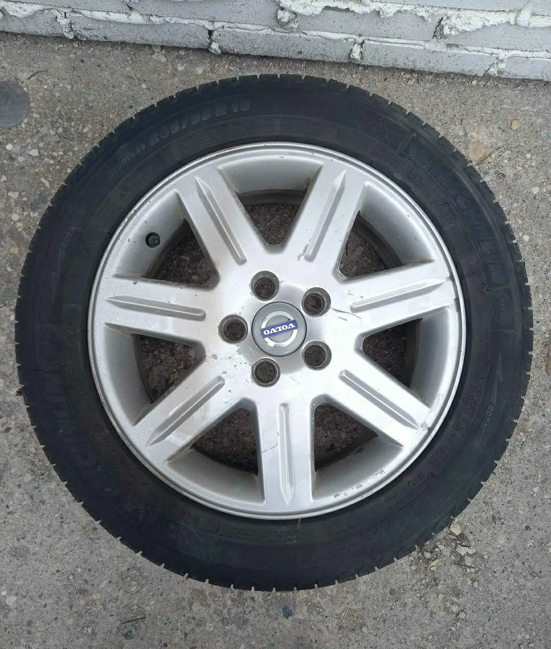 Set of 4 Winter Tires on Rims