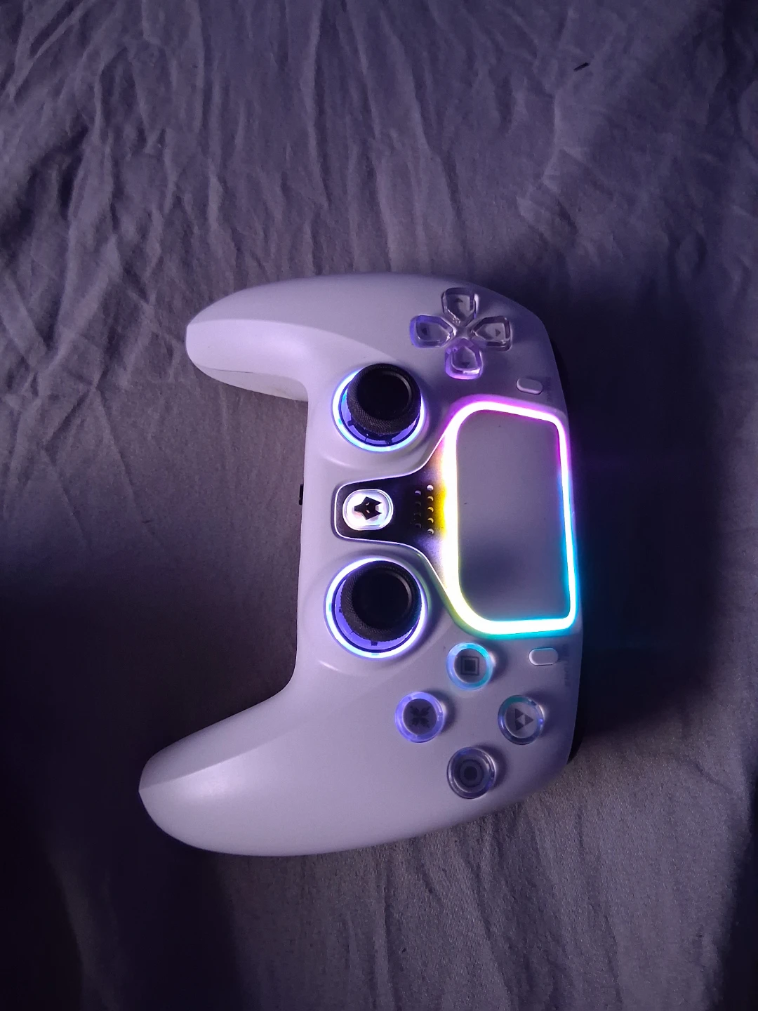 White Wireless Game Controller - photo 2