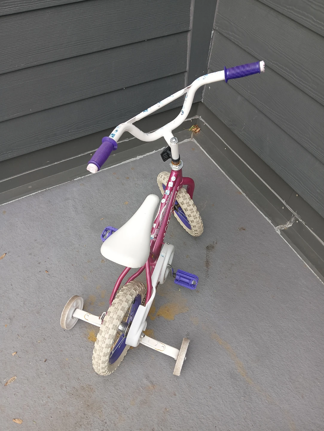 Kids Bike with Training Wheels - photo 3