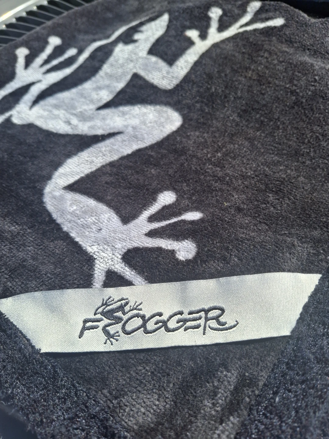 Frogger Golf Towel - photo 2