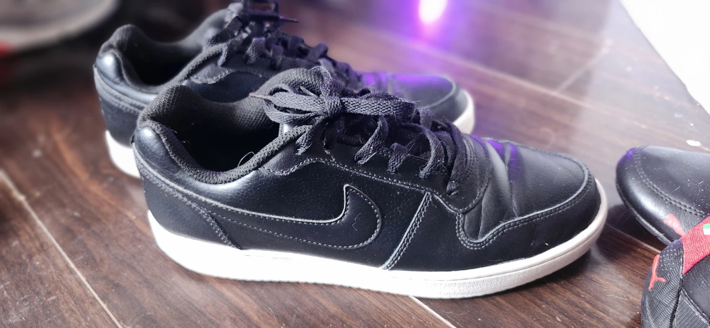 Nike Black Leather Sneakers - photo 3