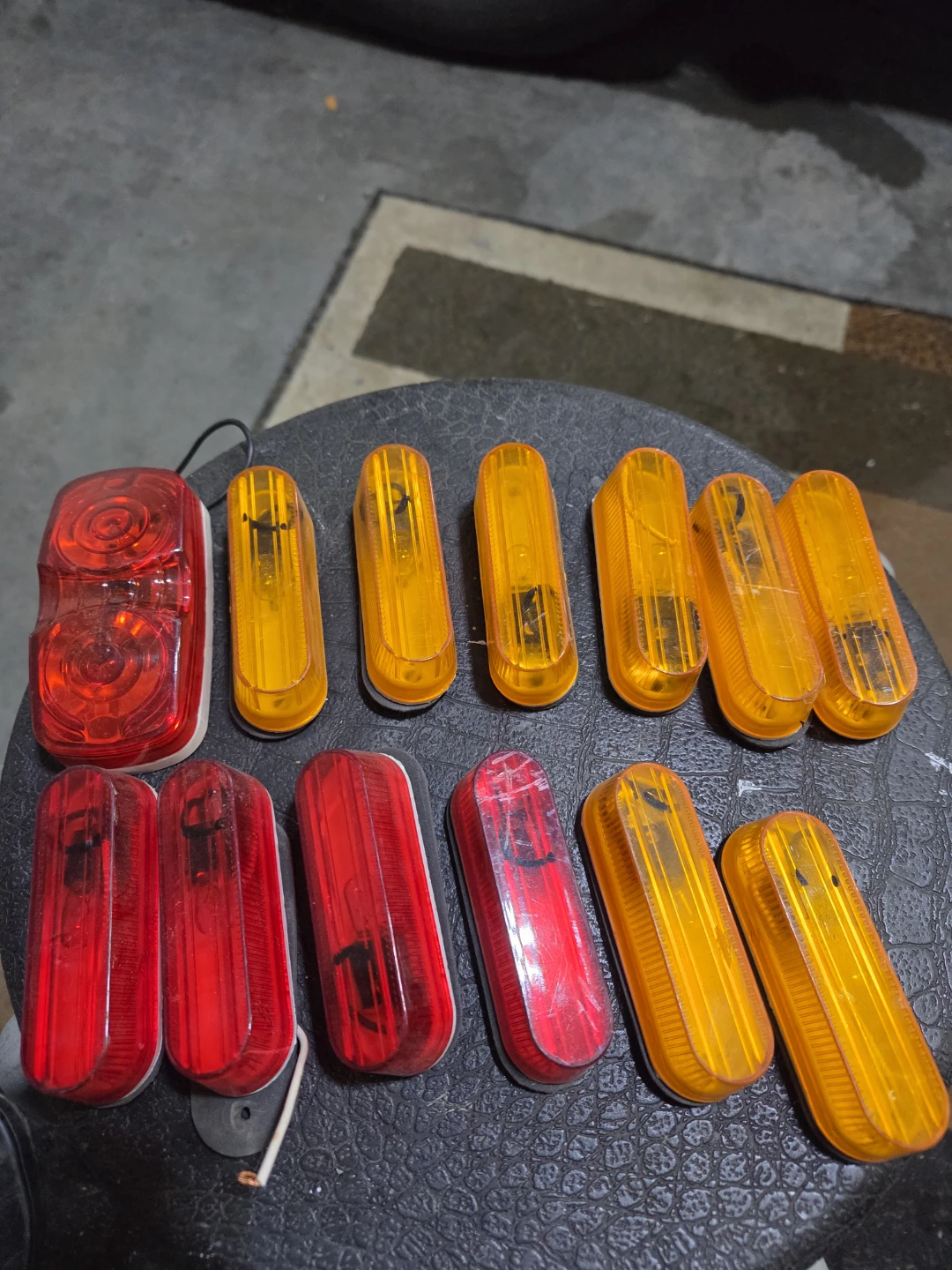 Trailer wiring plugs and lights