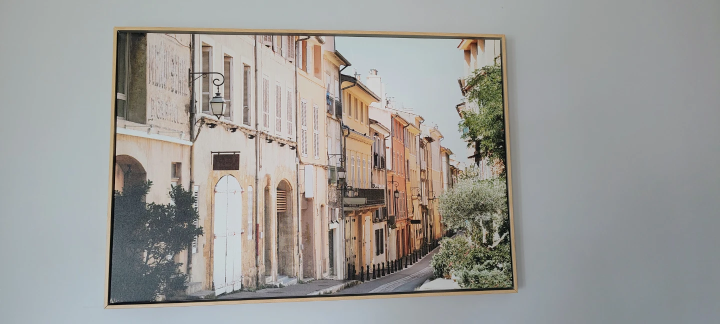 TRENDY WALL ART – LEVEL UP YOUR SPACE