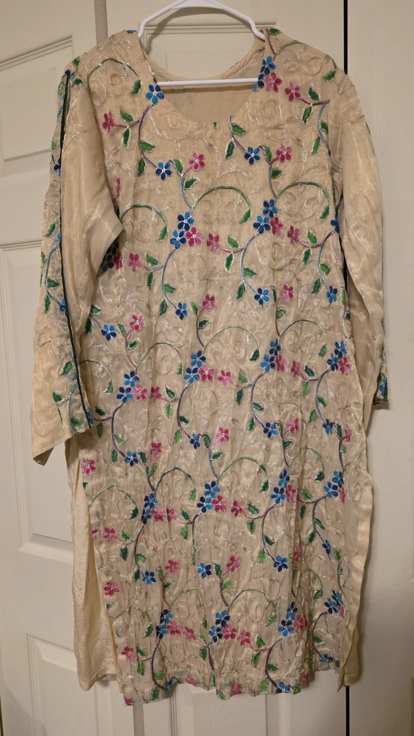 Women's Embroidered Kurti with Dupatta
