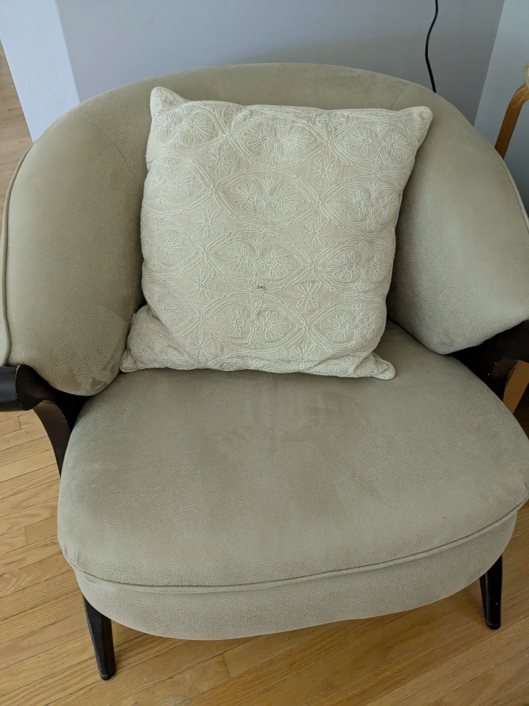 Chair with cushion