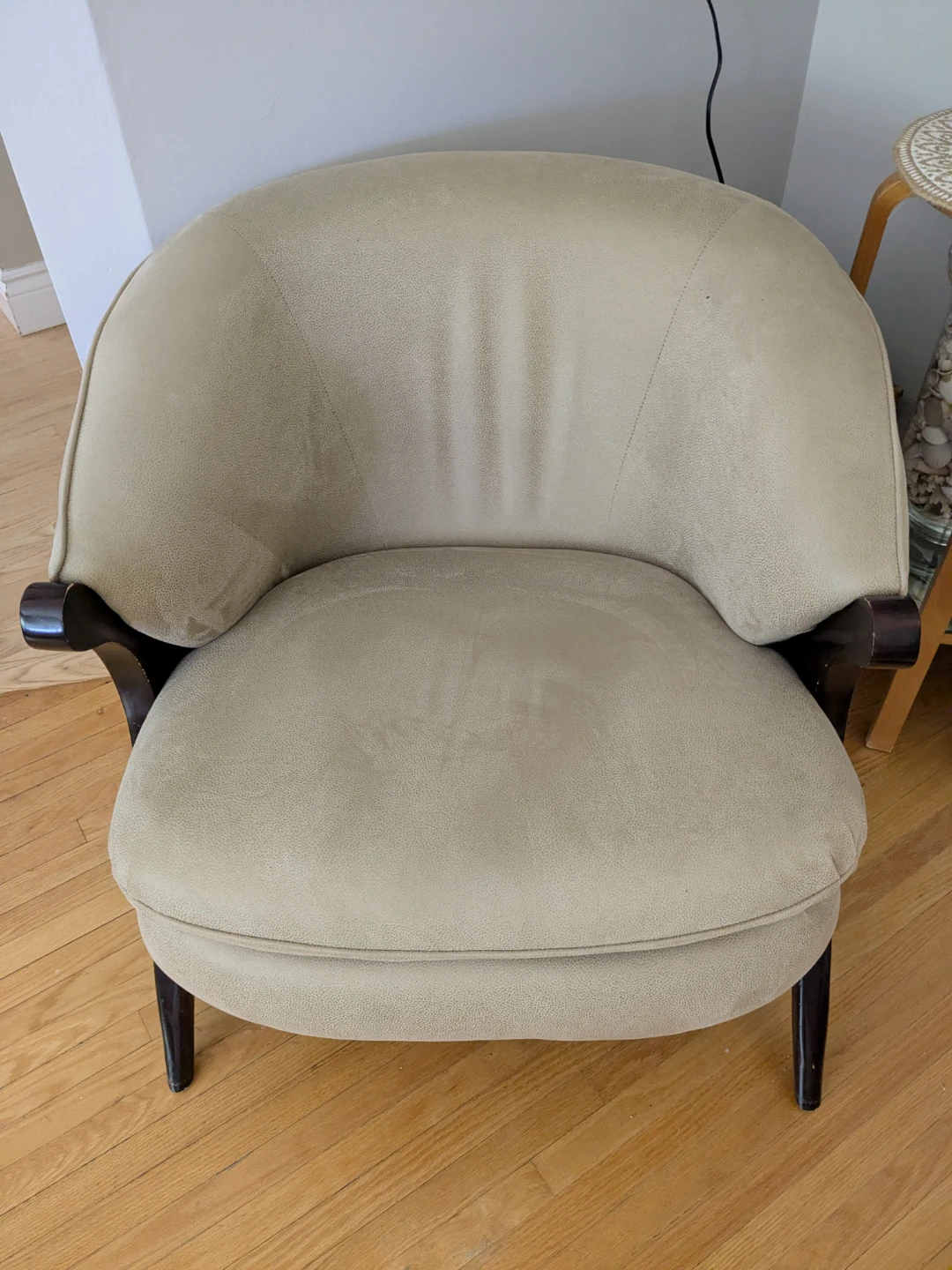Chair with cushion - photo 2