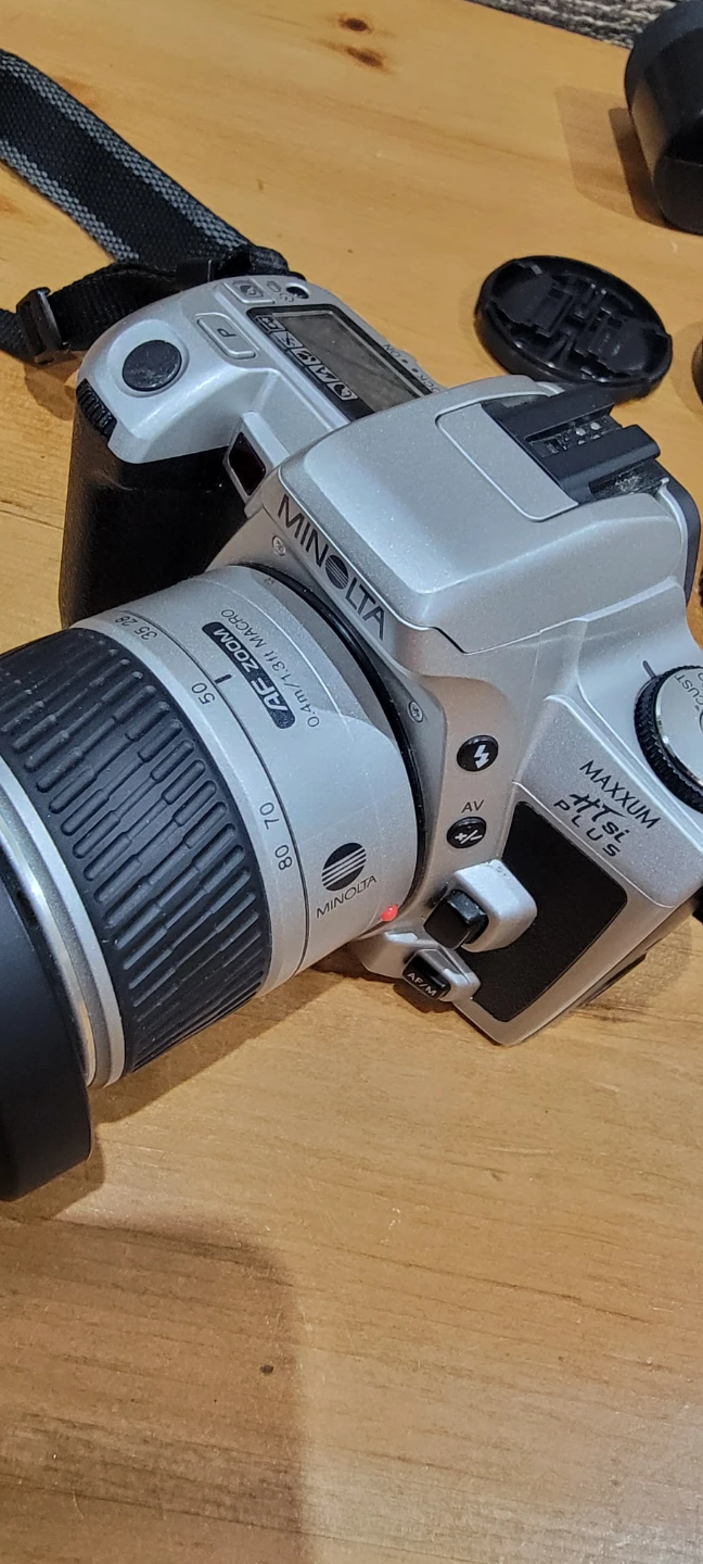 Minolta Maxxum 404si Plus 35mm Film Camera with Flash & Lens - photo 4