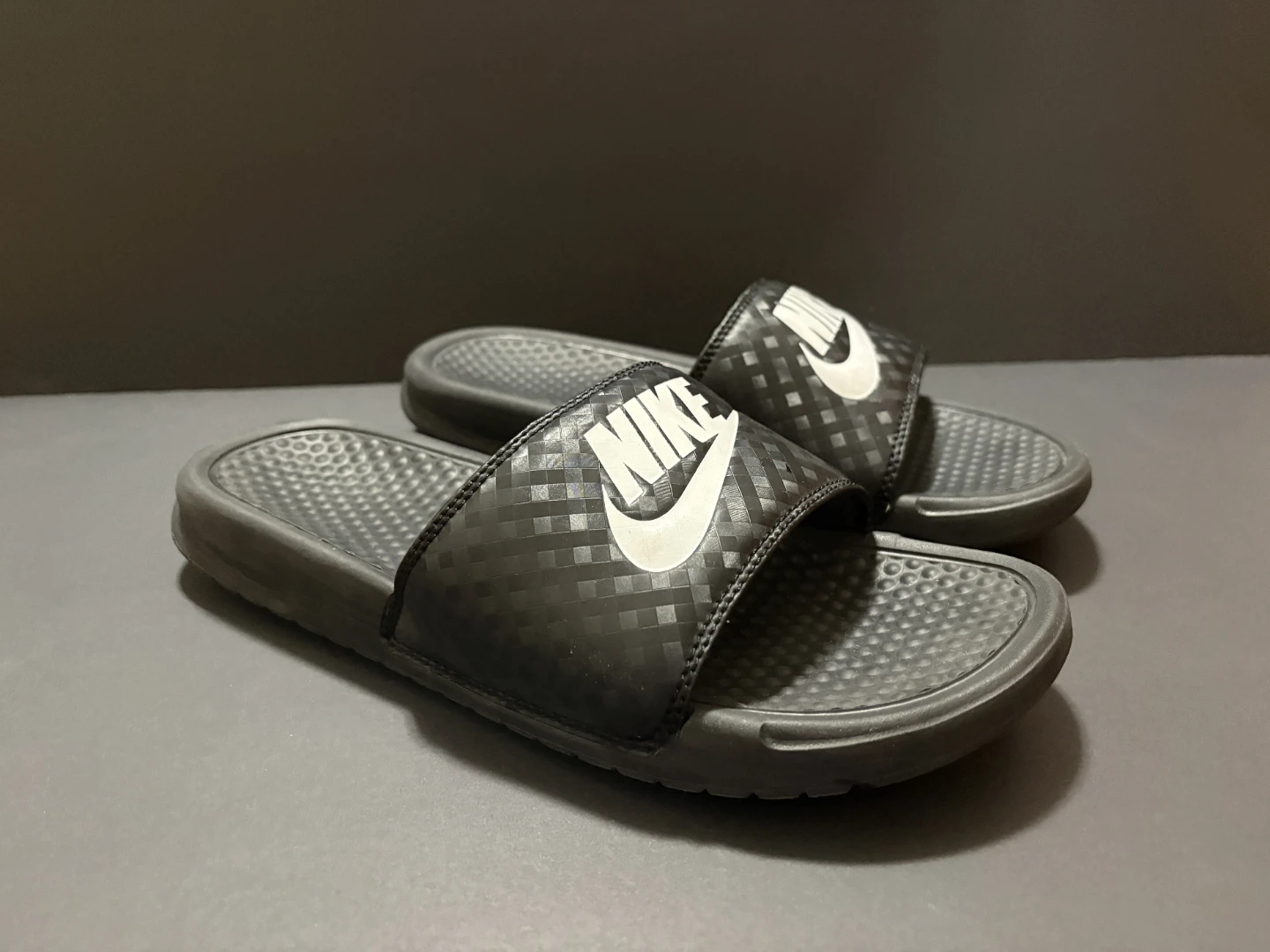 Nike Slides - Size 10M