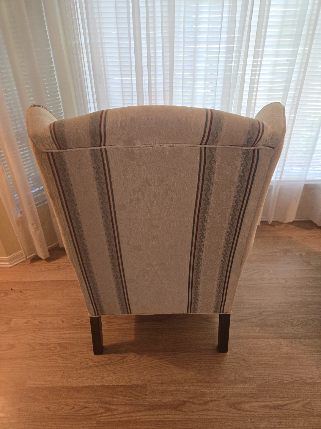 Wingback Armchair - photo 4