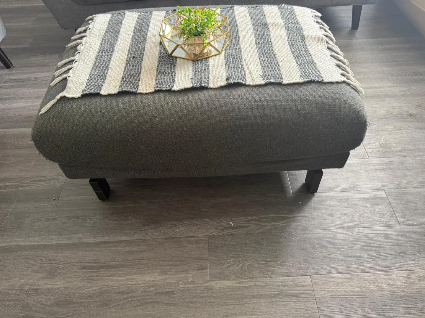 Grey Tufted Sofa Set with Ottoman - photo 3