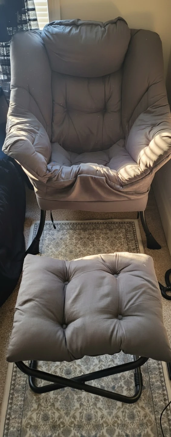 Gray Tufted Armchair with Ottoman