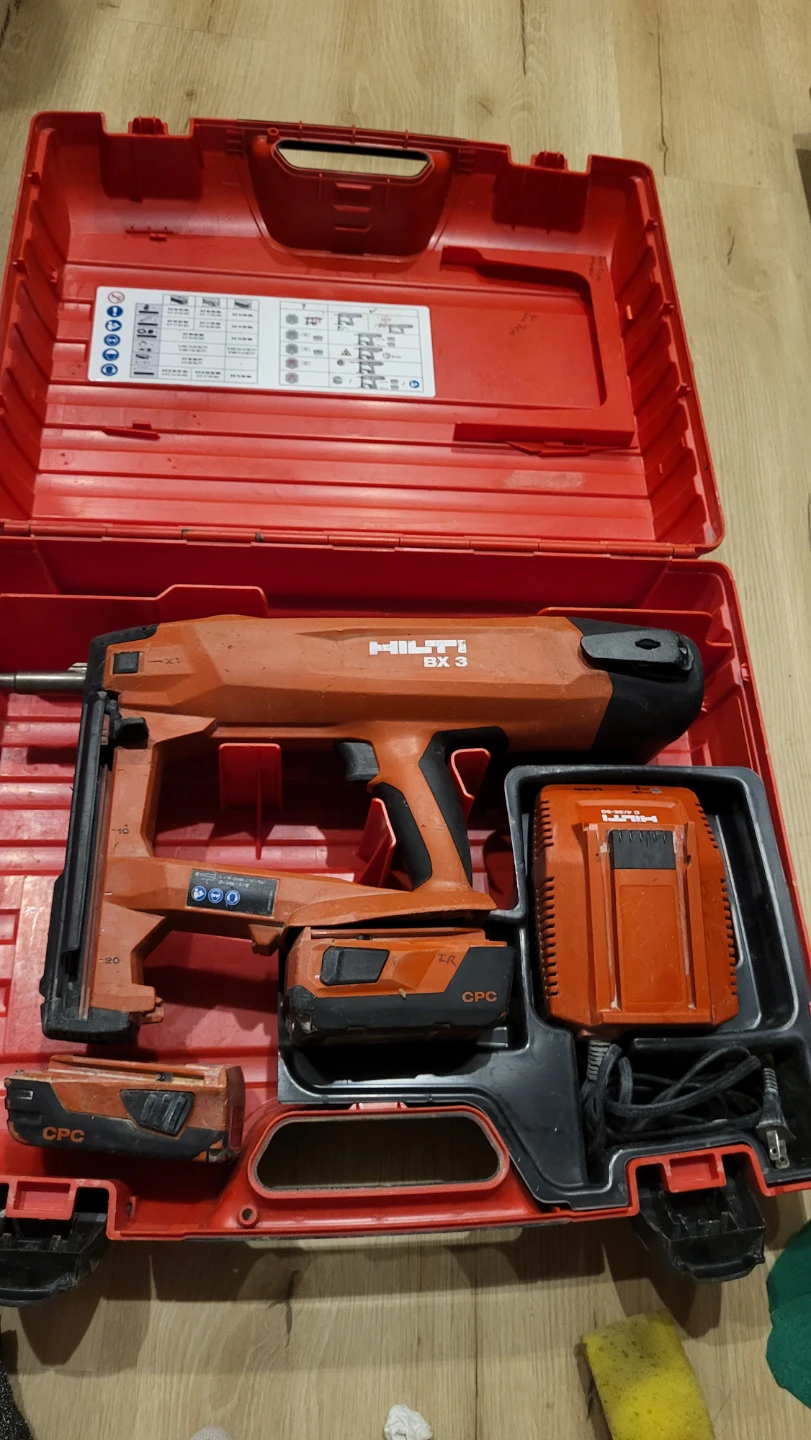 Hilti BX 3 Cordless Concrete Nailer - photo 2