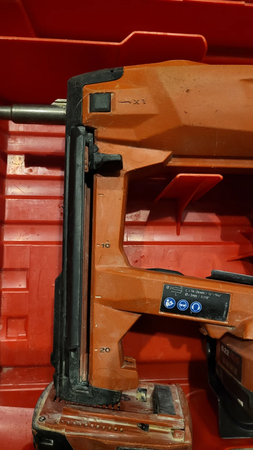 Hilti BX 3 Cordless Concrete Nailer - photo 3