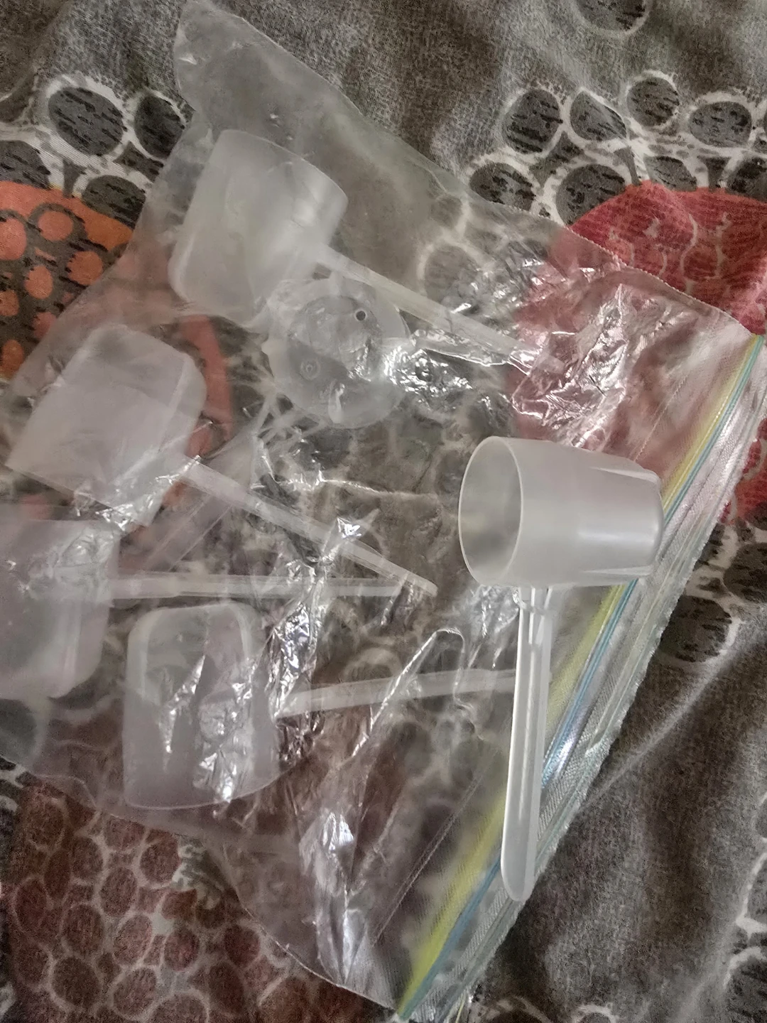 ⚽️ Set of 6 Plastic Scoops