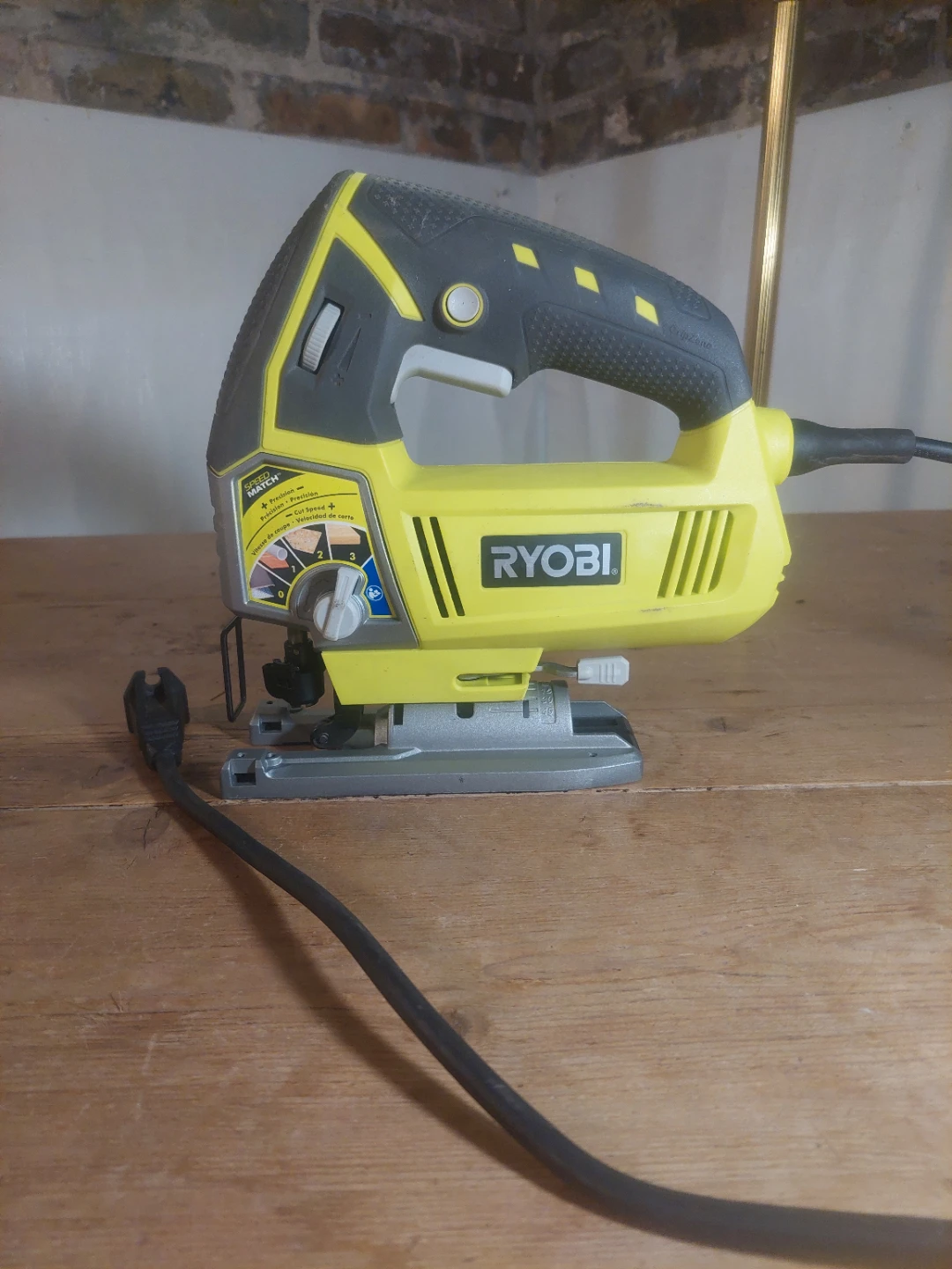 Ryobi Jigsaw plus 10 pack of blades. - photo 2