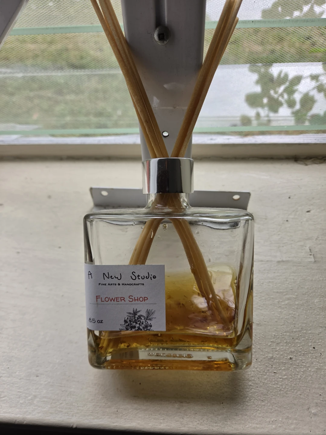 A New Studio Flower Shop Reed Diffuser 8.5 oz