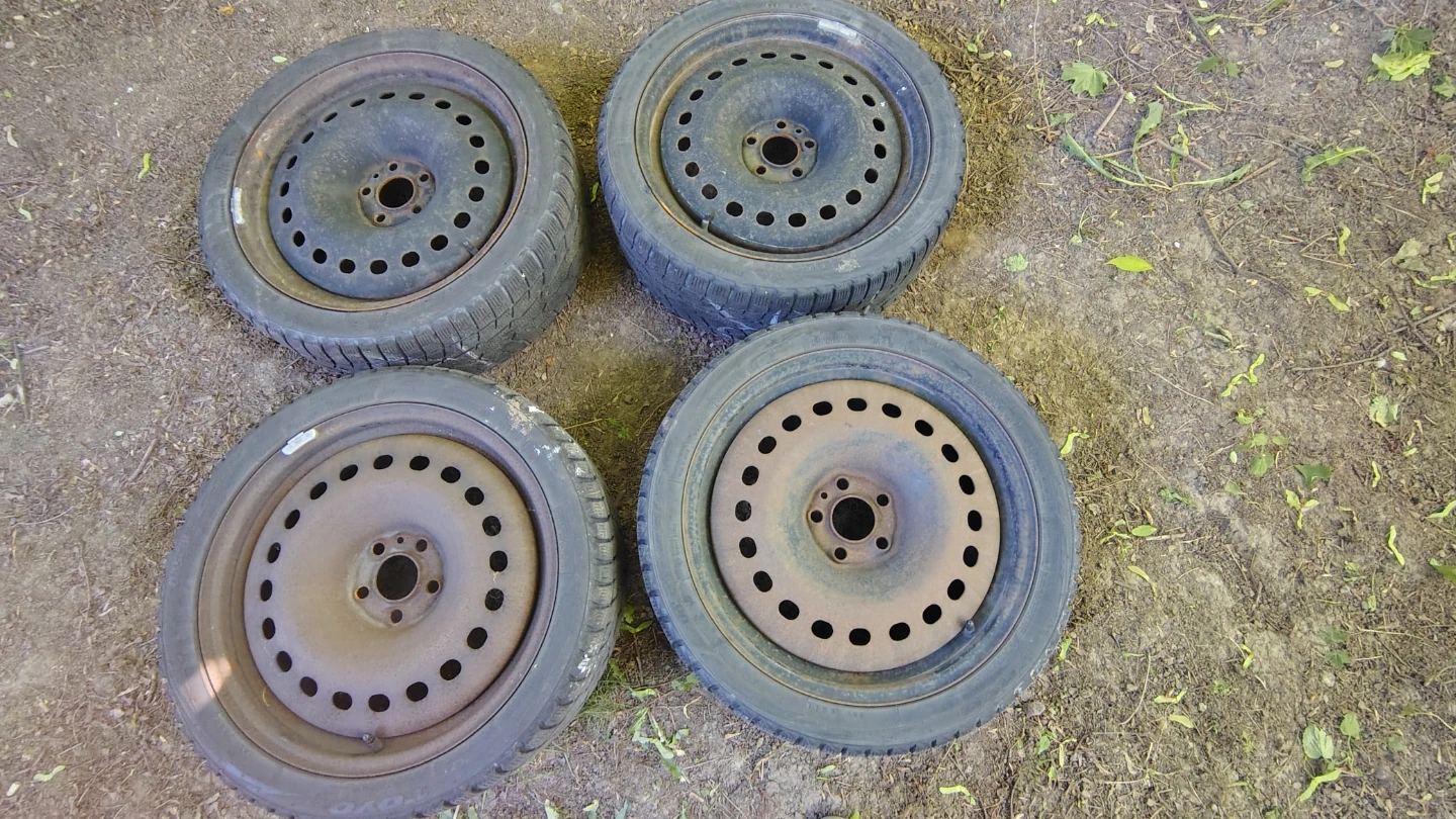 Set of 4 Winter Tires with Rims
