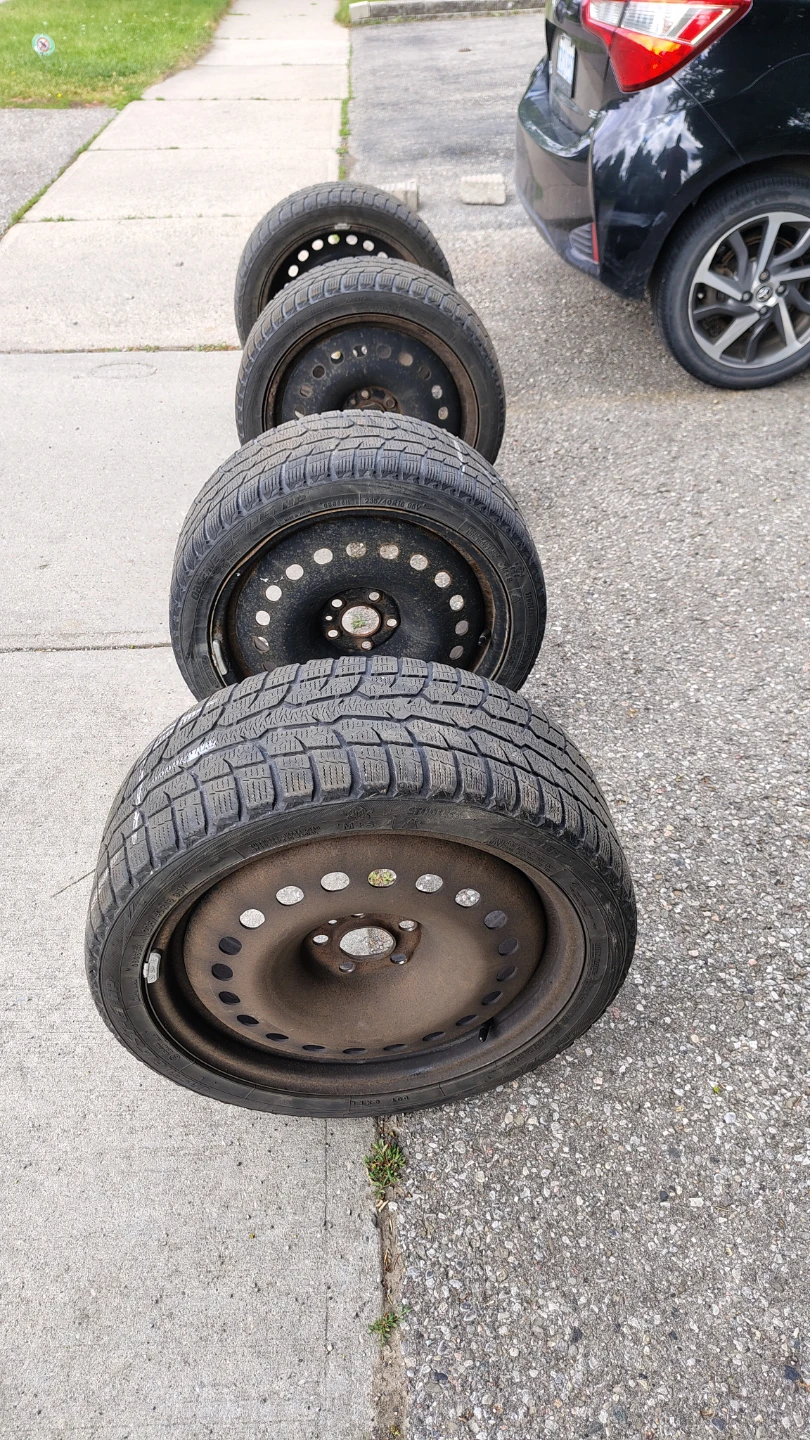 Set of 4 Winter Tires with Rims - photo 3